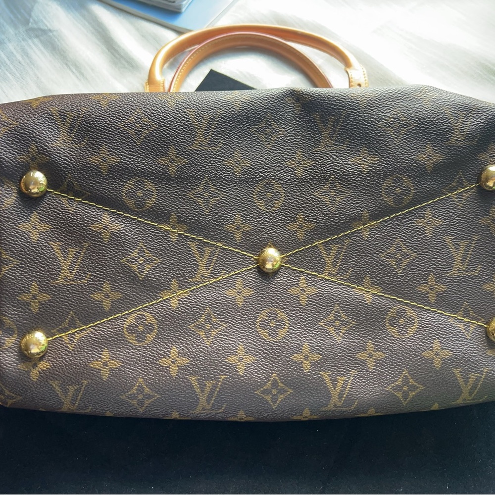 Louis Vuitton Monogram Tivoli GM - Picture 5 of 9